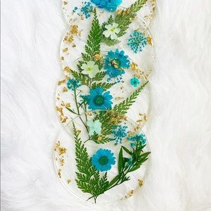 Made to order flowe resin coasters (blue or white)